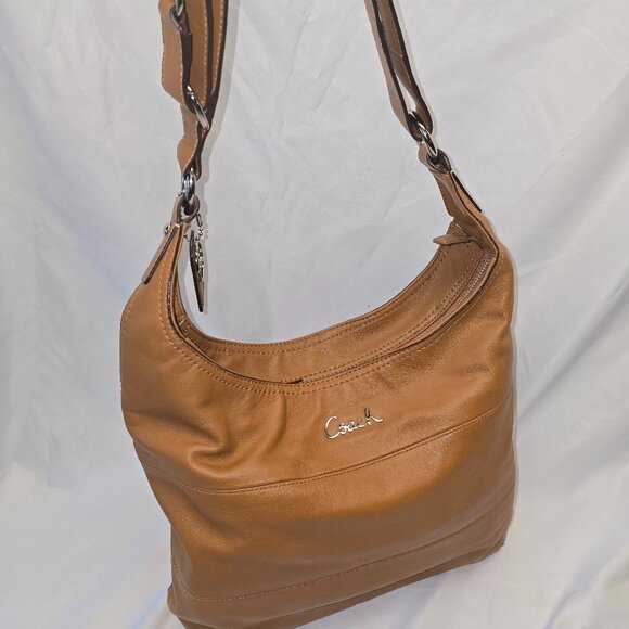Vintage Authentic Coach Pieced Large Shoulder Bag in Cognac F17116 - Picture 3 of 10